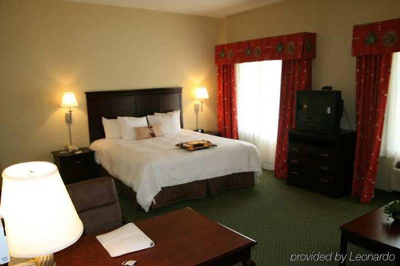Hampton Inn & Suites Texarkana Exterior photo